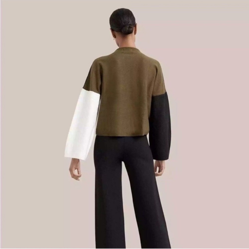 Modern citizen Colorblock Sweater with Wide sleeves